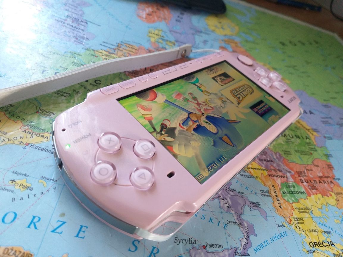 Konsola Sony psp 3000 (3004) Pink 16gb stan idealny