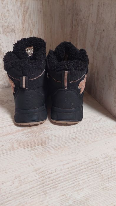 Ботинки зимние термо 31р.на девочку.