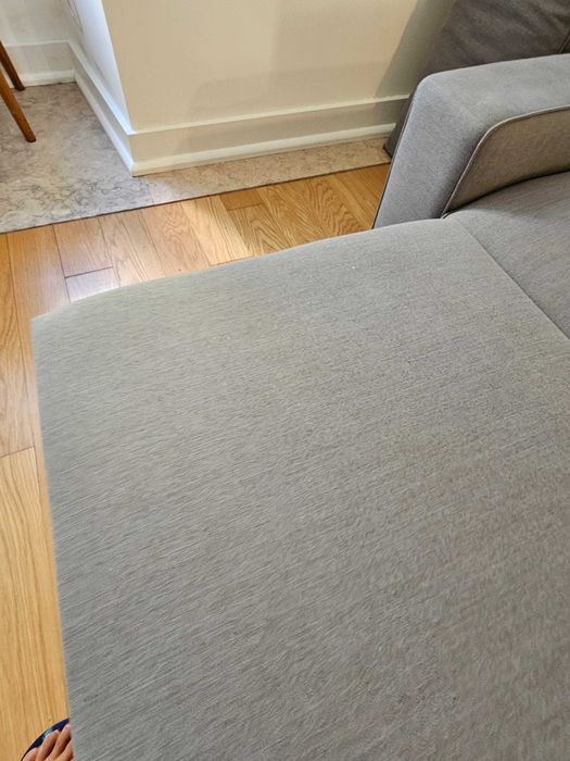 Sofá-cama cinzento. Como novo !