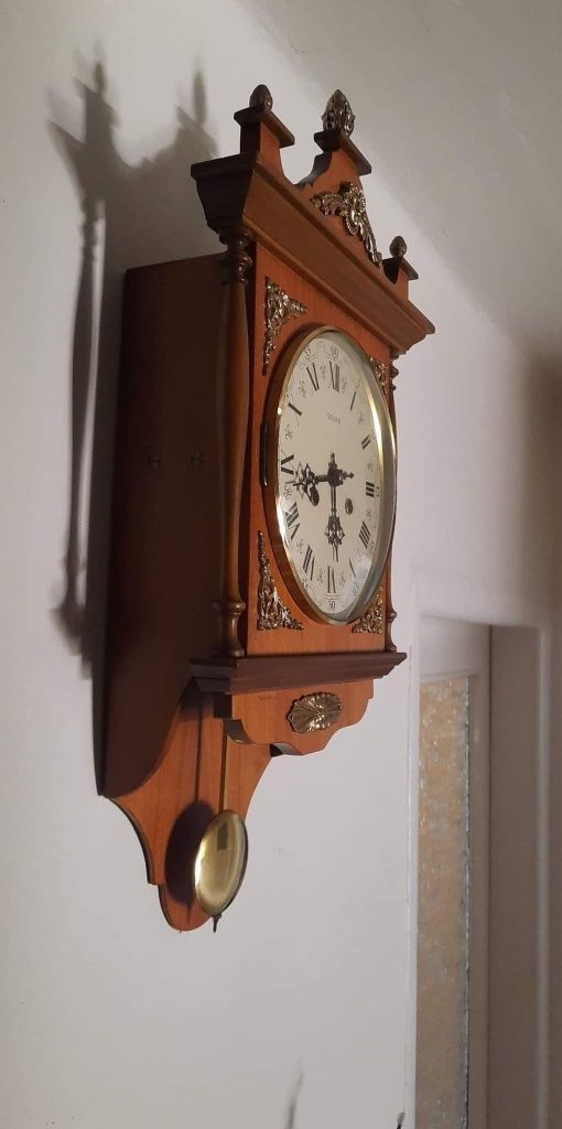 stary antyczny zegar