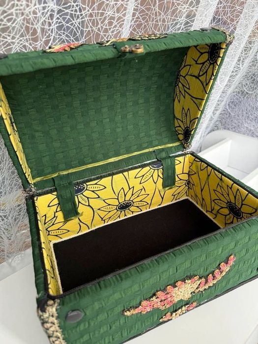 Skrzynia ręcznie wykonana