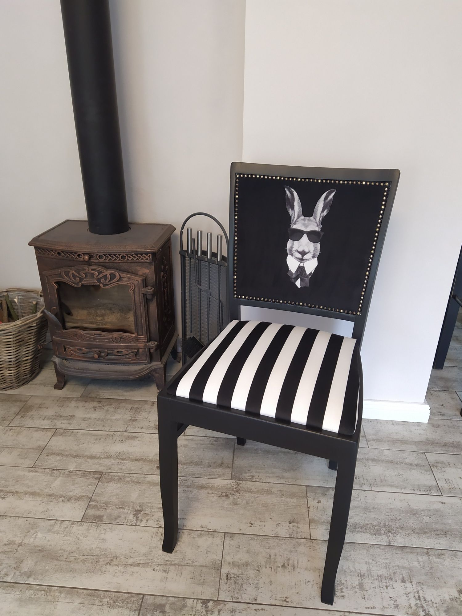Krzesło -pan królik