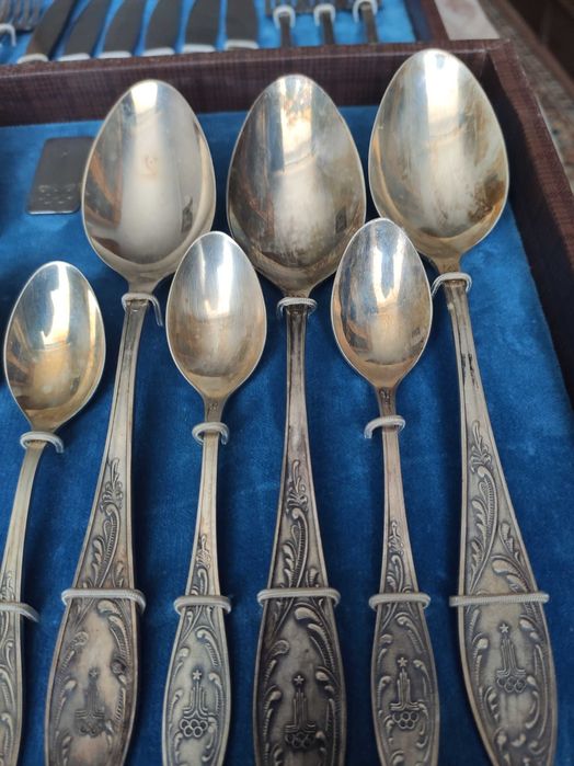 Столові прибори з нагоди "Олімпіади-80"