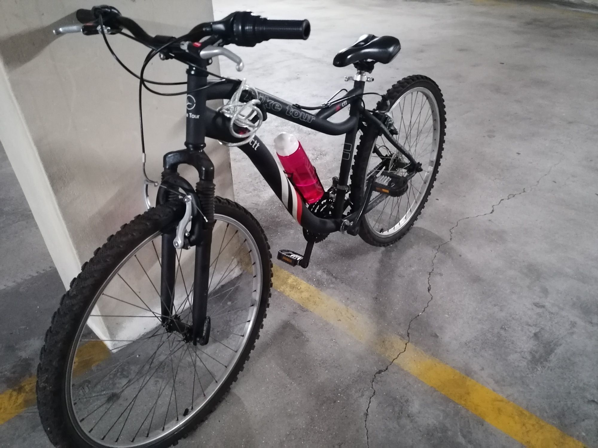 Bicicleta roda 26 + acessórios