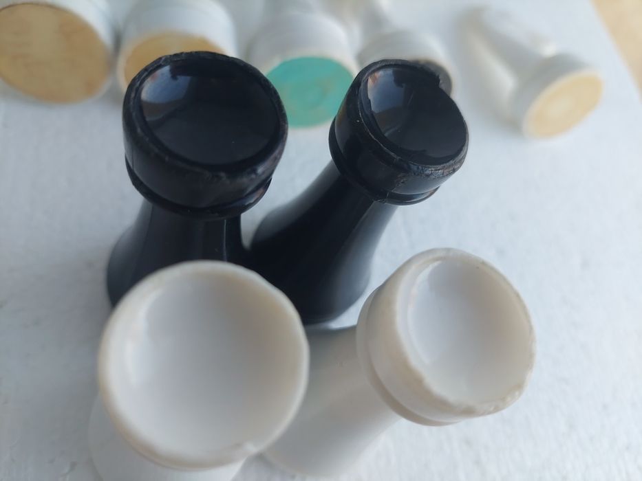 Шахматные фигуры пластиковые