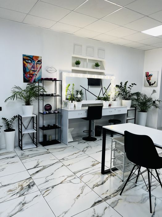 Оренда  продаж салон краси студія манікюру Нивки