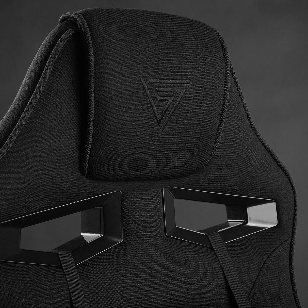 Компютерне крісло тканина Sense7 Knight Игровое компьютерное кресло