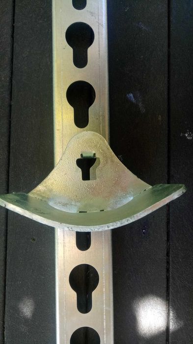 kłódka drągi skoki kłódka  przeszkody cavaletti stojaki treningowe