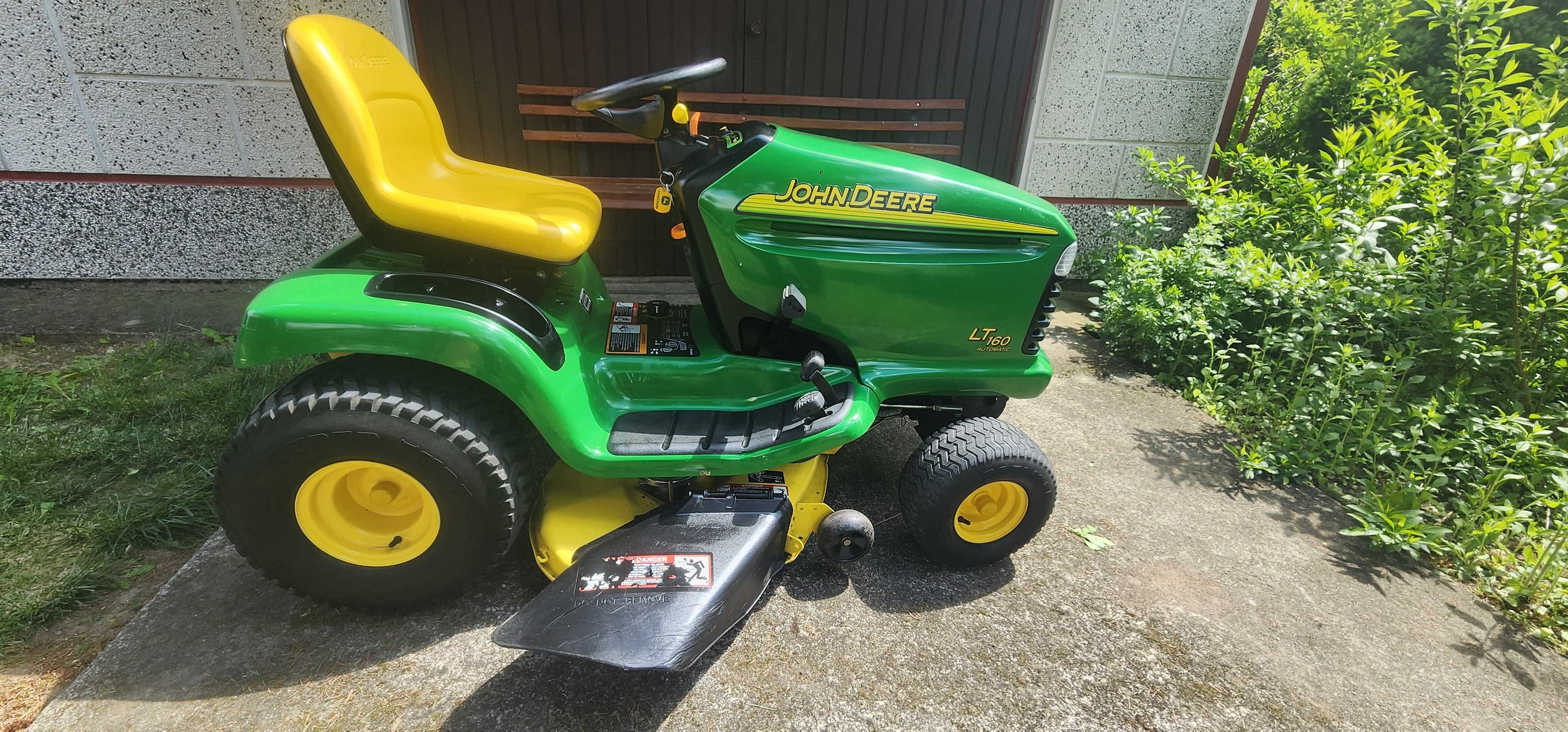 John Deere LT160, 16 KM
