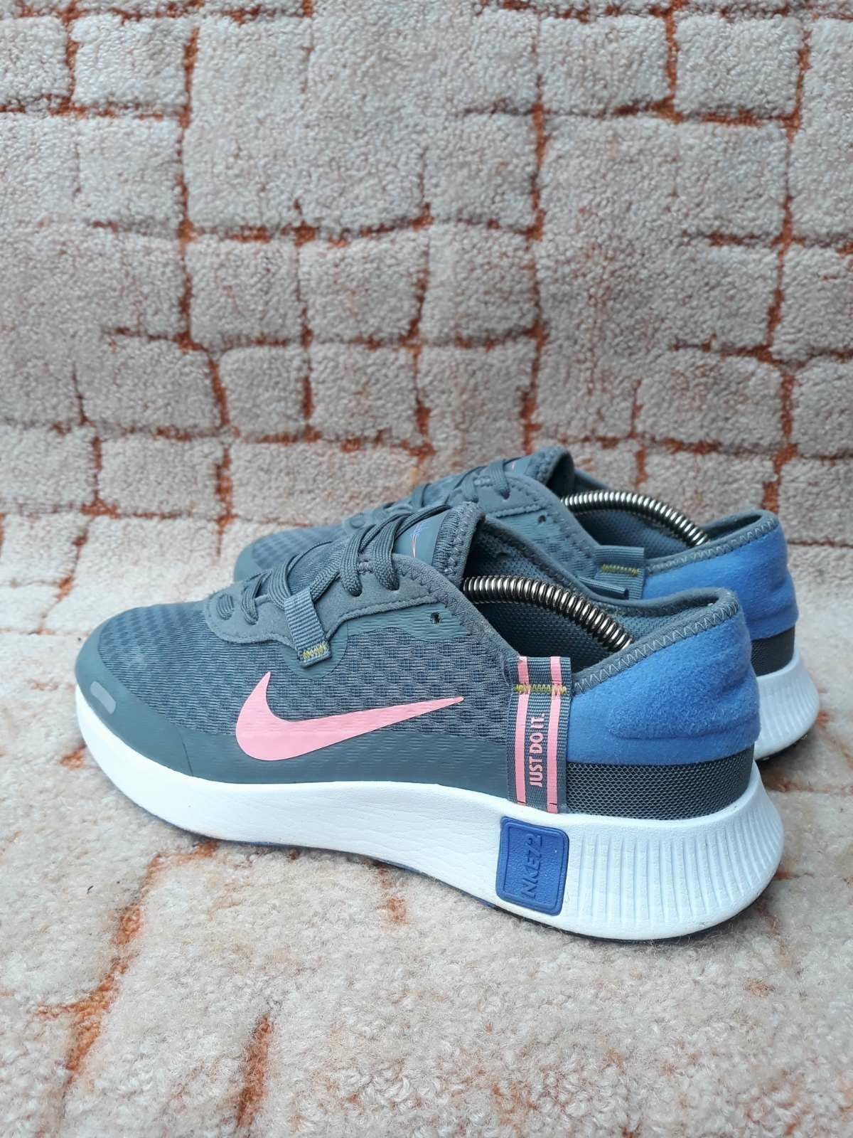 кроссовки Nike air