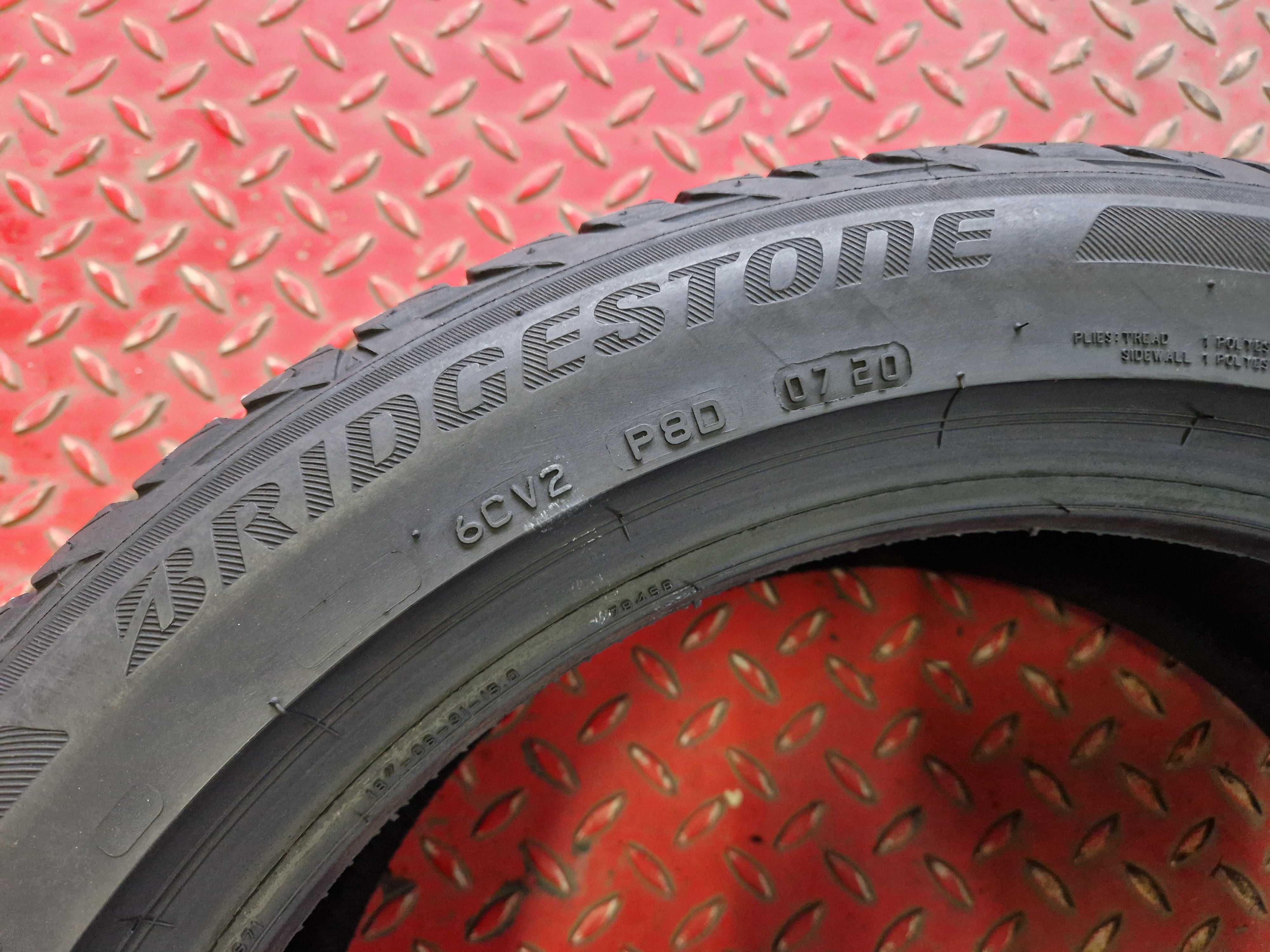 Bridgestone 215/50R18 T001
