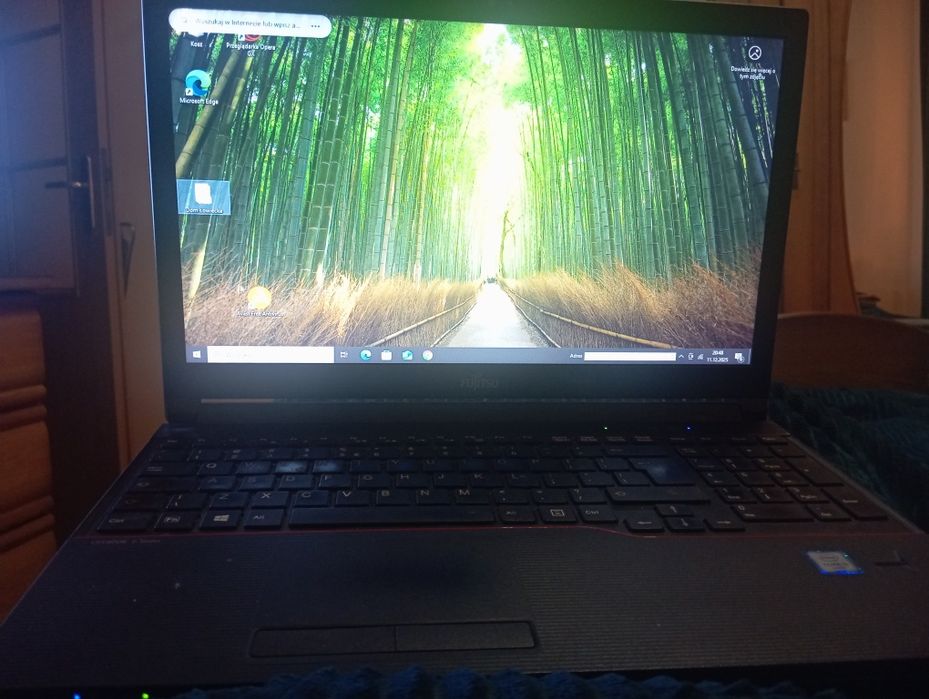 Laptop Fujitsu  Lifebook E556