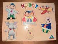 Jogo de encaixe em madeira Noddy