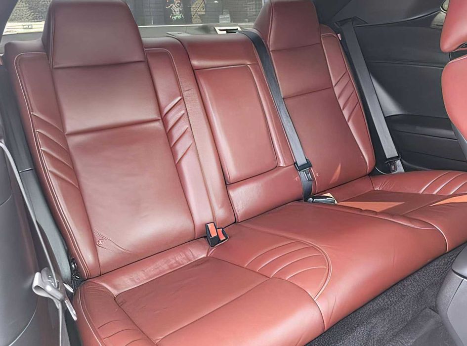 Dodge Challenger      2019