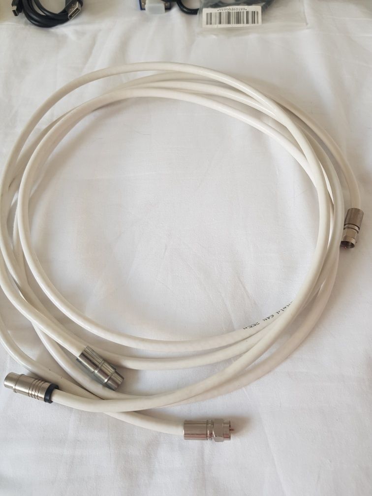 Zestaw kabli HDMI TV Ethernet Monitor i części PC