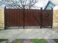 Ворота заборы из профнастила калитки ковка двери металл