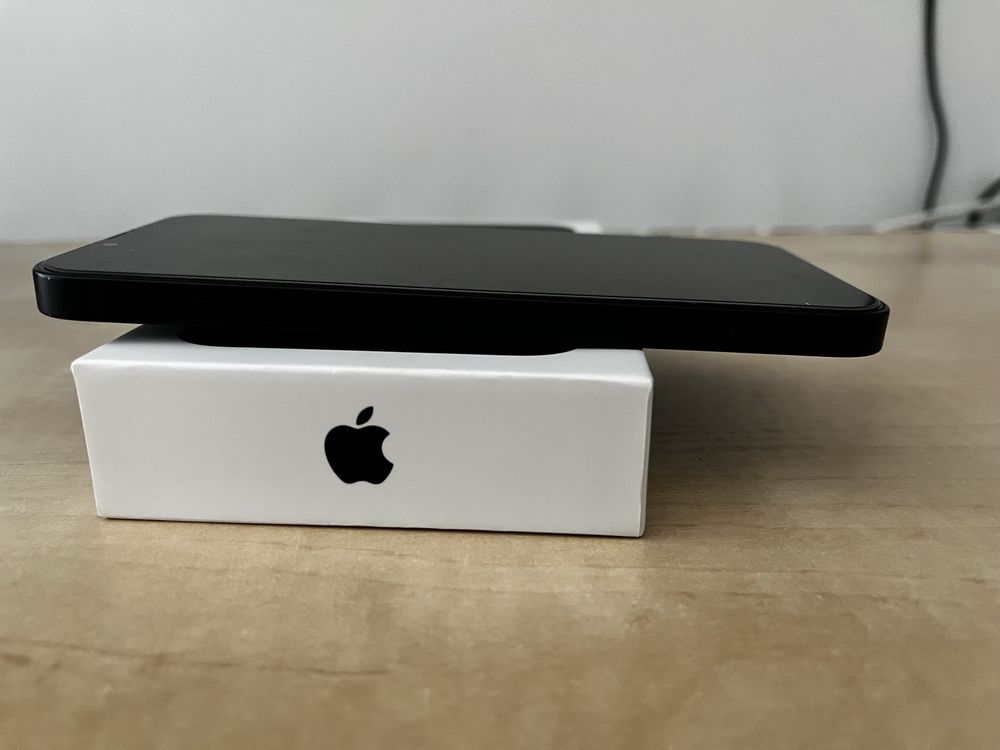 Iphone 13 128 gb midnight jak nowy 88% kondycji