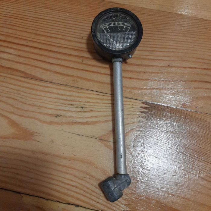 Автомобільний манометр СССР від 2 до 7 кгс/см2