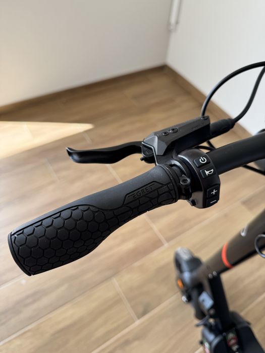 Trotinete e-scooter Audi by Egret