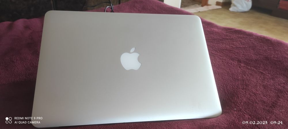 Продаётся МакБук PRO  А1502