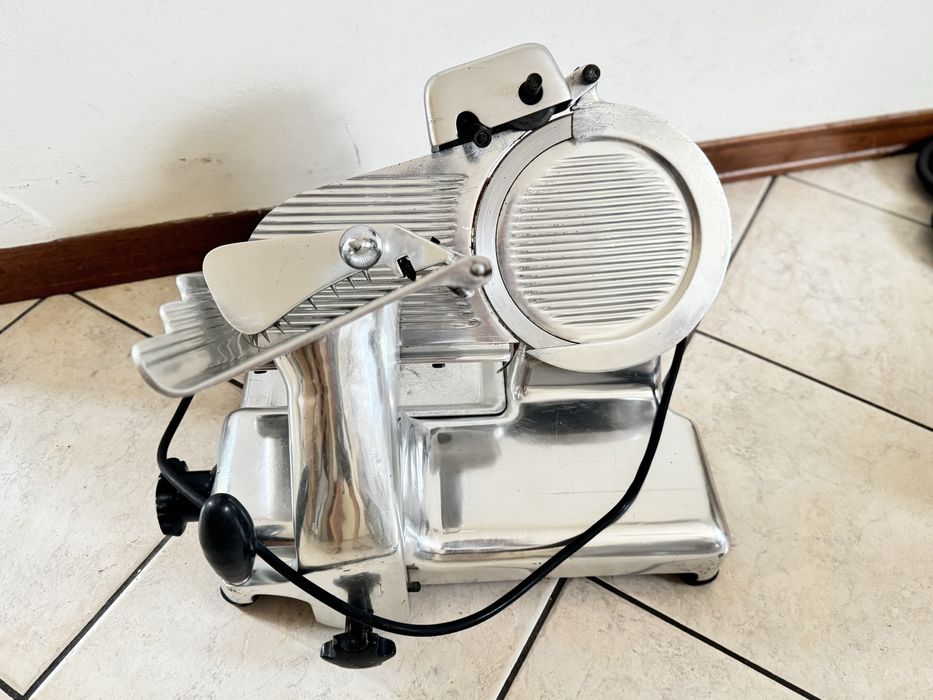 Слайсер професійний OMAS