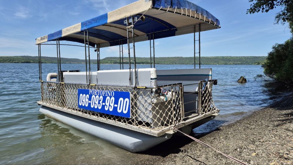 Катер катамаран прогулянковий човен моторний понтон