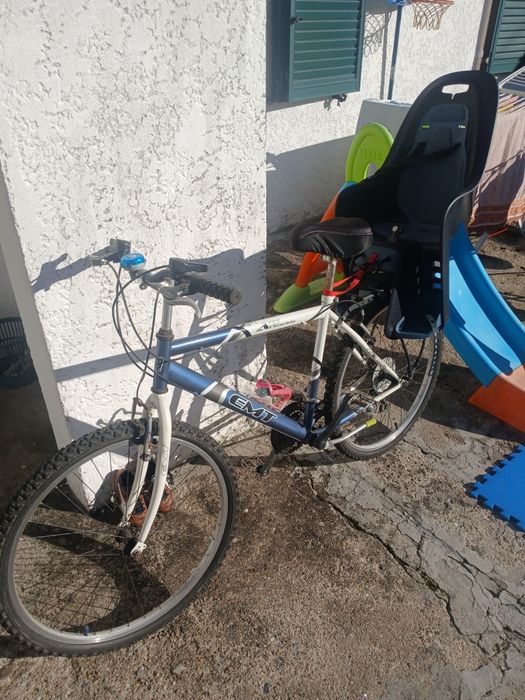 Bicicleta ok com cadeira