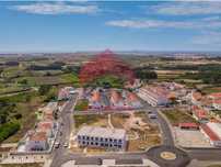 Loja nova de 86,35m2 em Casais de Mestre Mendo - Peniche