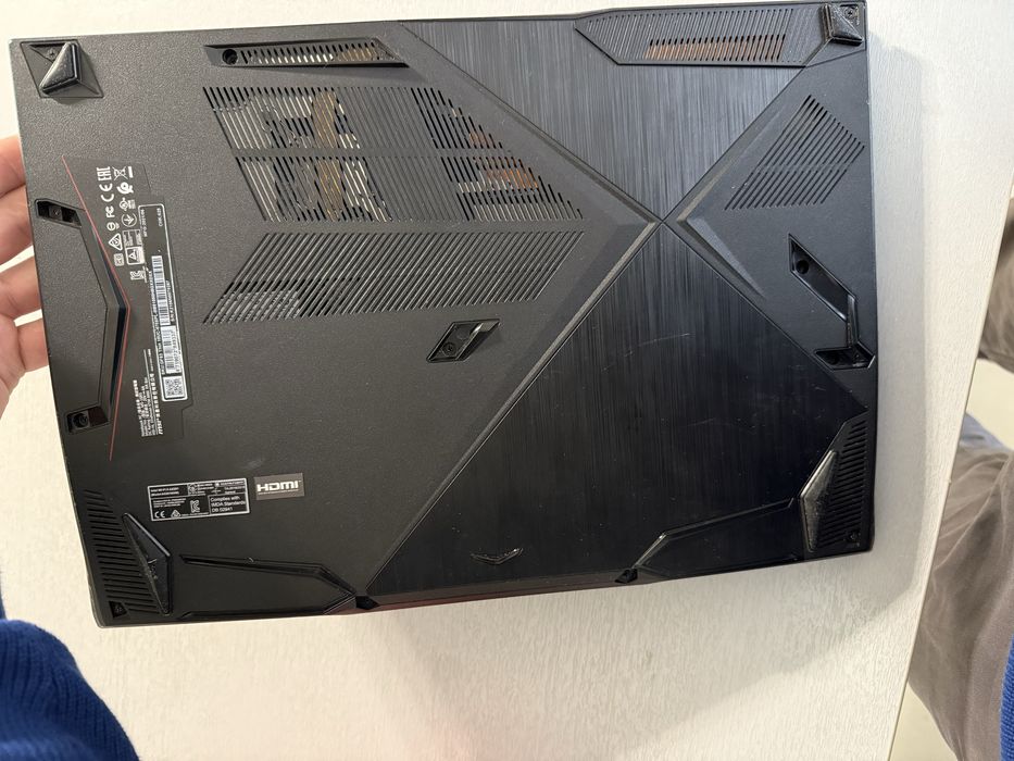 Laptop Gameingowy MSI Thin GF63 GTX 3050 1TB Dysk