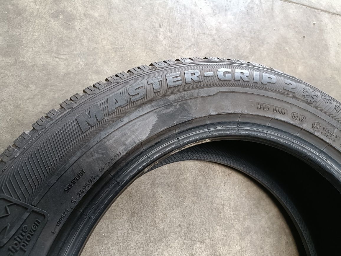 Opony zimowe Semperit Master-Grip 2 215/65R17 99H