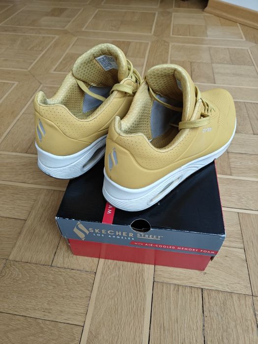 Кроссовки осенние Skechers