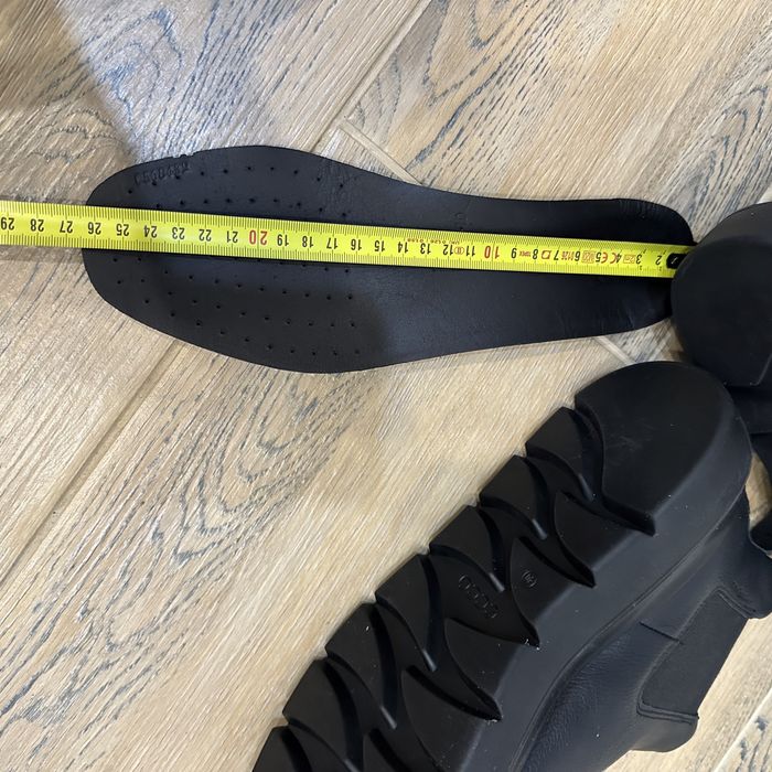 ЕССО. Жіночі  челсі. Розмір  39 ; 40. Нові. Шкіряні. Оригінал.