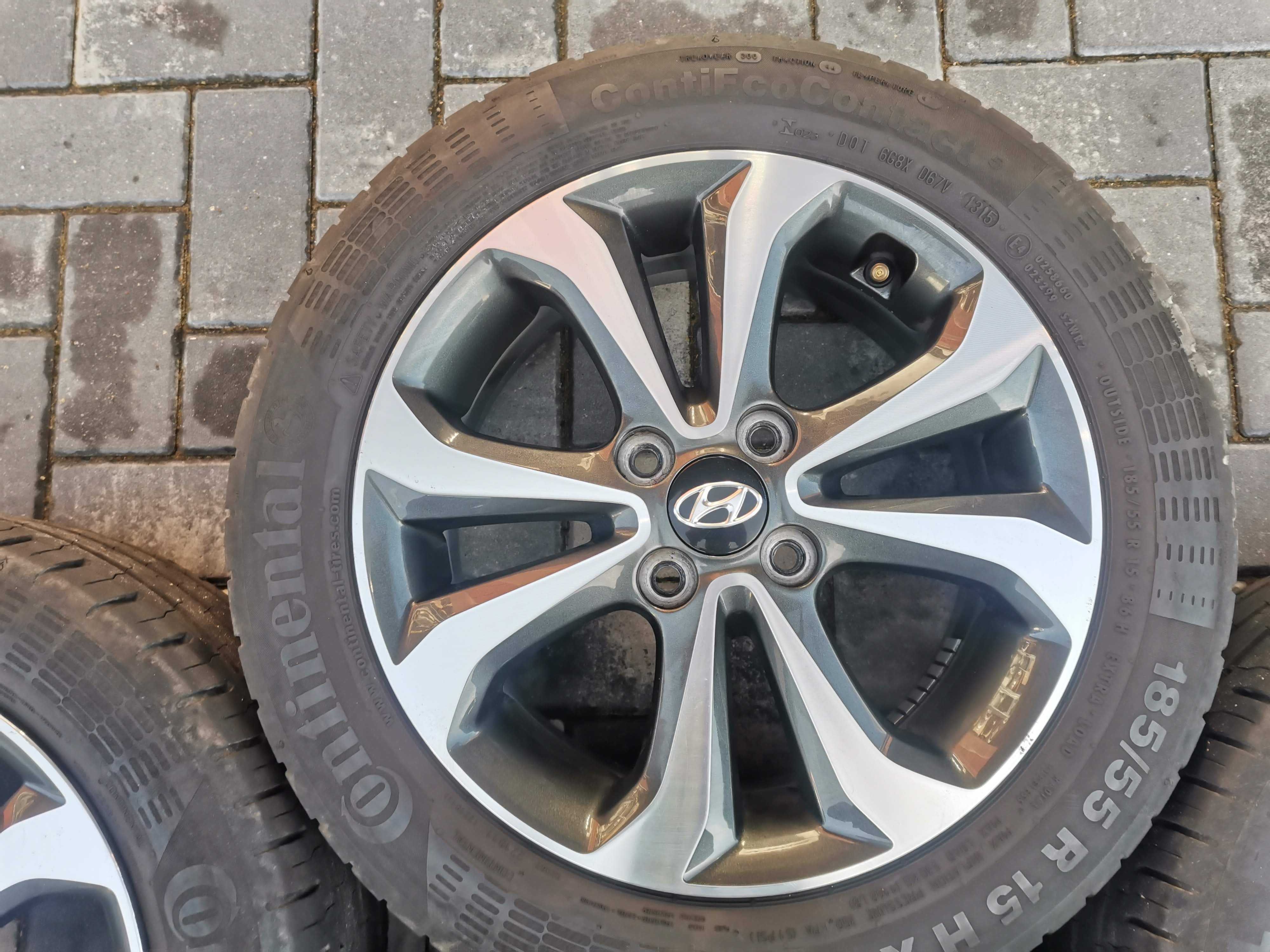 Felgi HYUNDAI i10 6Jx15H2 4x100 ET53 TPMS