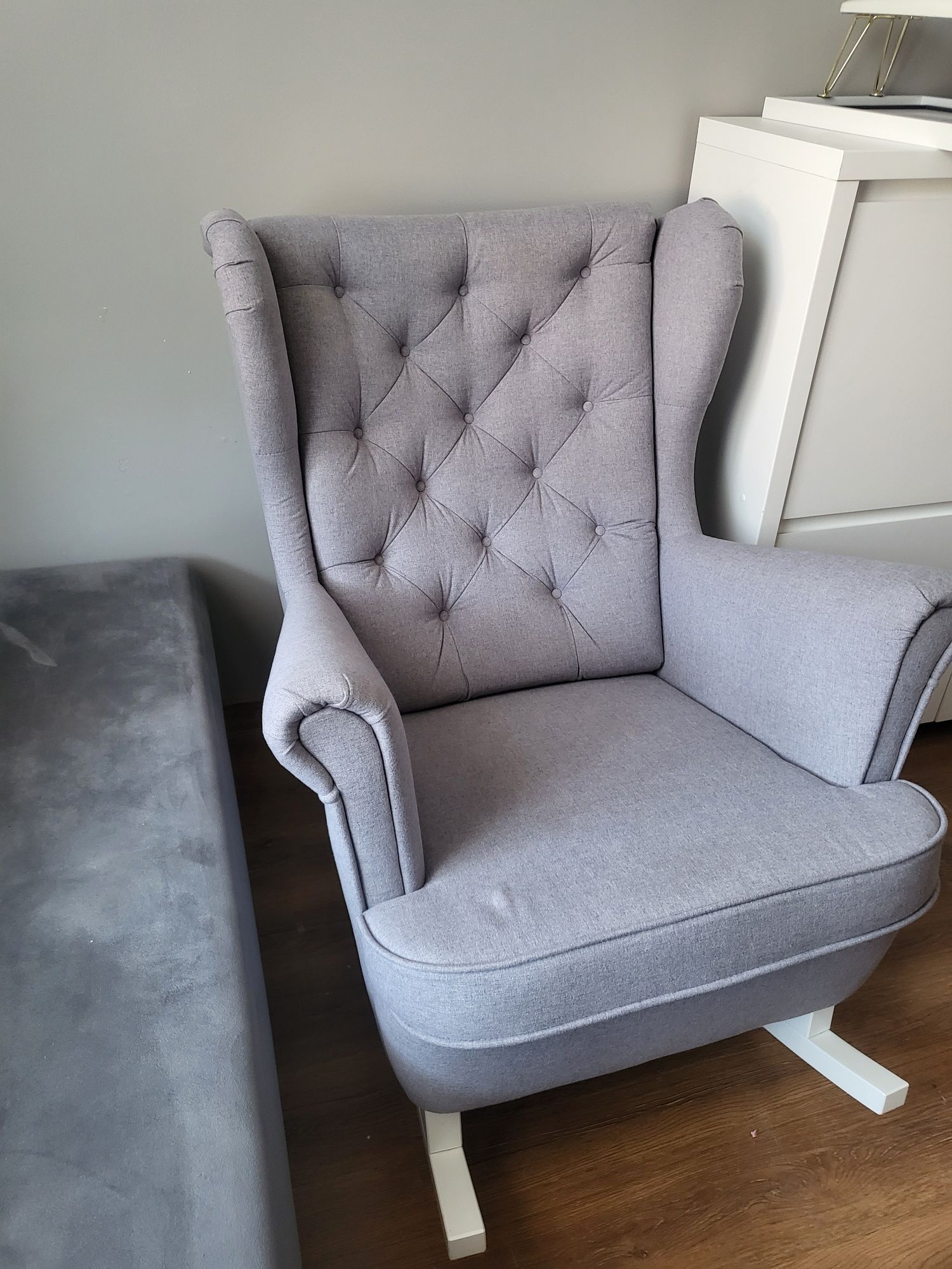 Fotel bujany plamoodporny