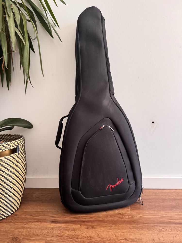 Guitarra Yamaha F370- Novo e com Saco de Transporte
