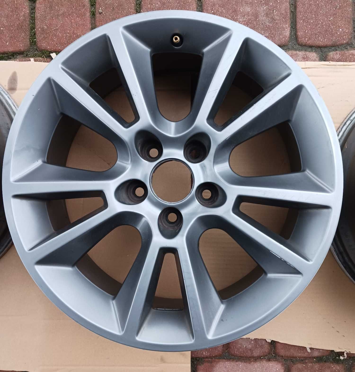Ronal alufelgi felgi aluminiowe 17 cali 5x110 od Zafira b