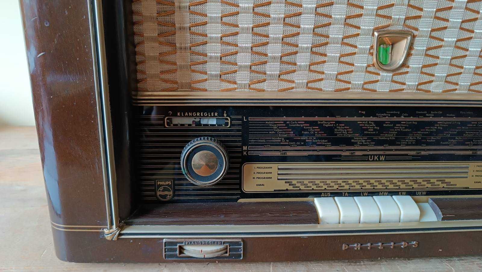 Radio lampowe PHILIPS SATURN Bi-ampli 3D