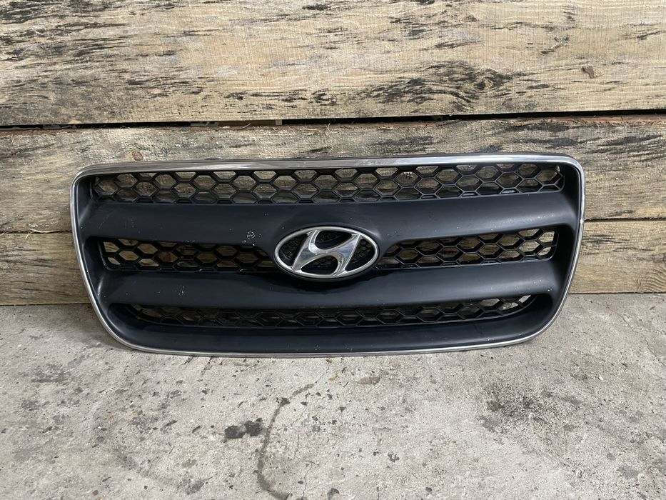 Решітка радіатора Hyundai Santa Fe 2 Решотка Радиатора СантаФе 2