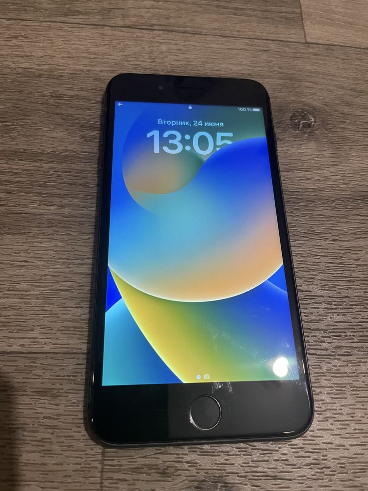 Продам Iphone 8 plus 64 gb