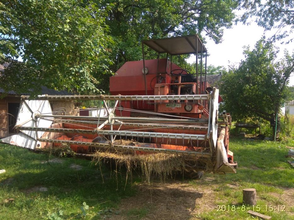 ПРОДАМ комбайн Д-1600