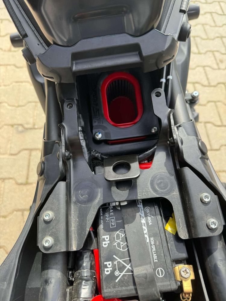 Suporte / Tampa Filtro ar Yamaha Tenere 700 / Mt 07