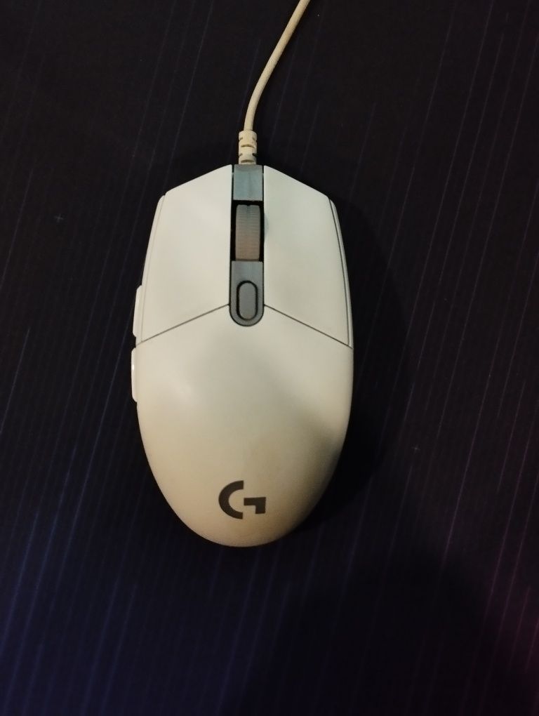 Мышка Logitech g102