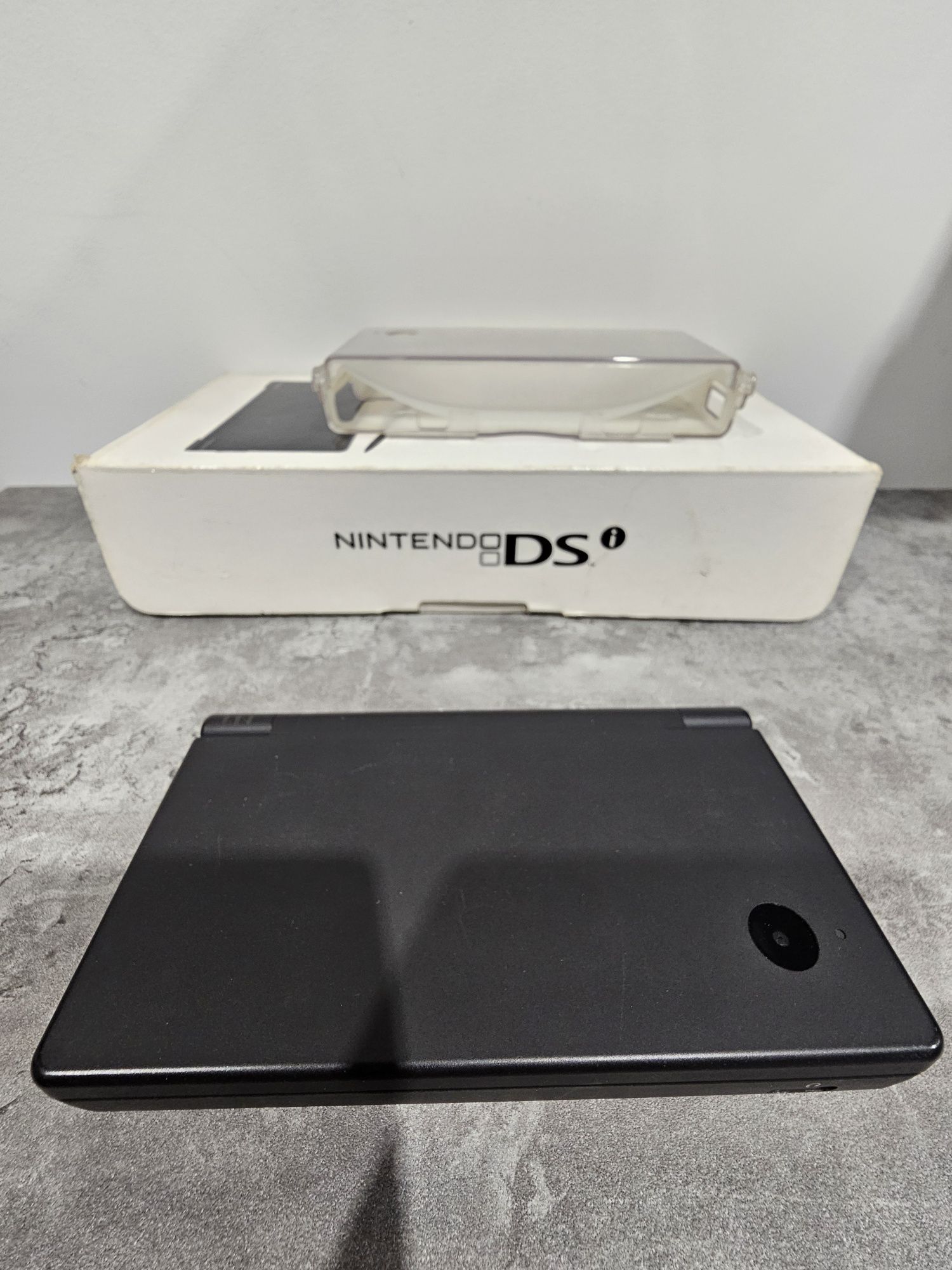Nintendo DSi com caixa como nova