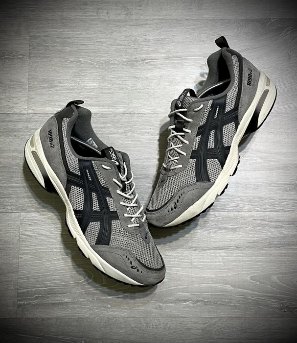 Asics 1090 v 2  чоловічі кросівки вiнтажні мужские кроссовки