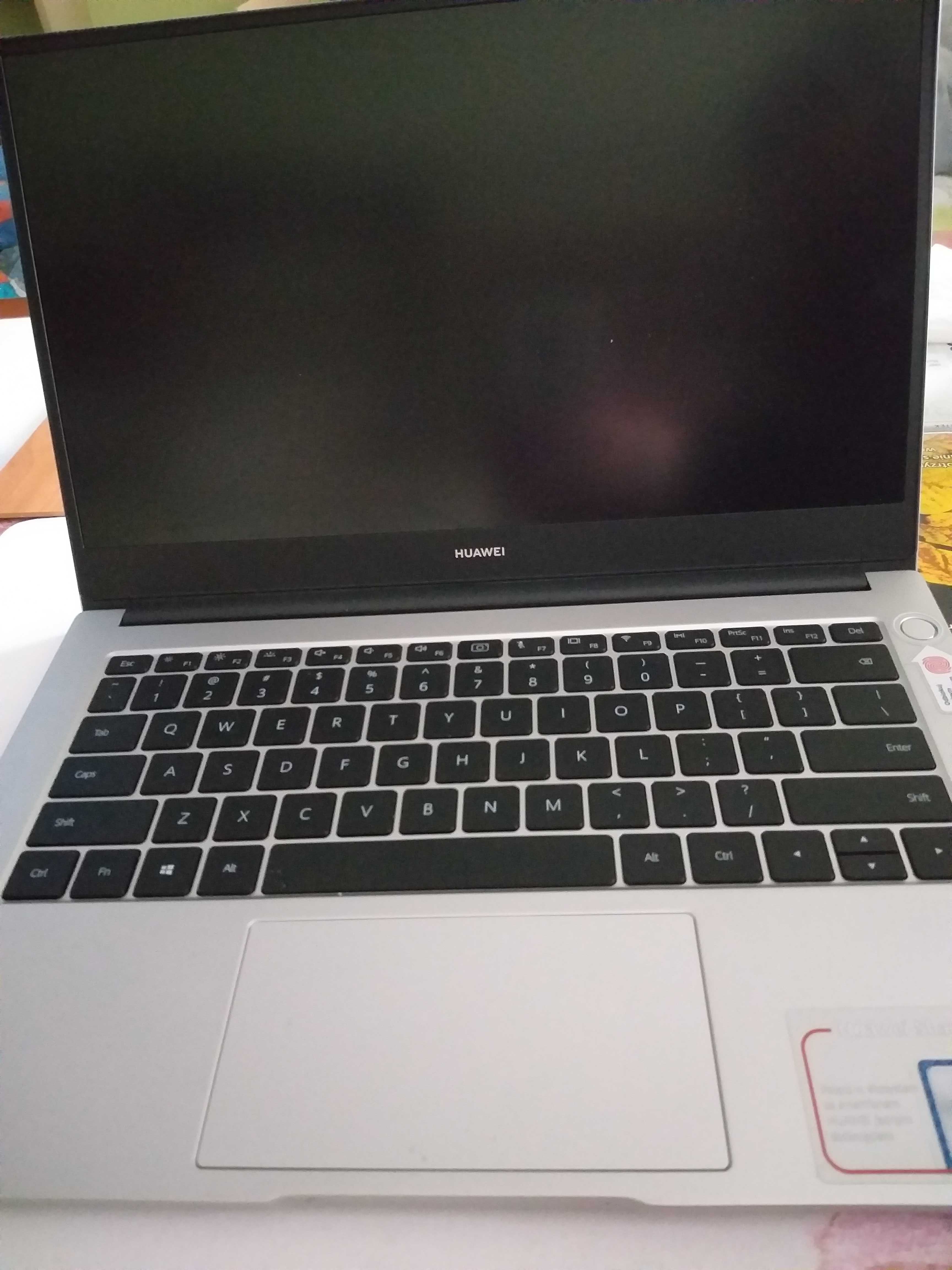 Laptop Huawei windows 10 program antywirusowy