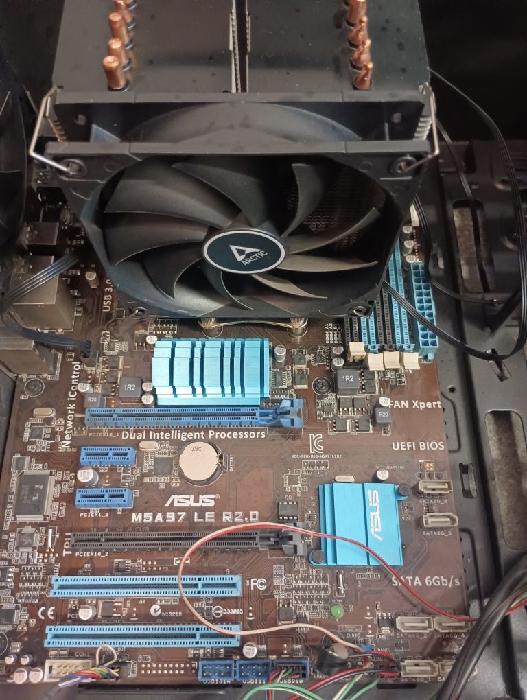 AMD FX 8350 Płyta Asus M5A97 LE Zalman Z1