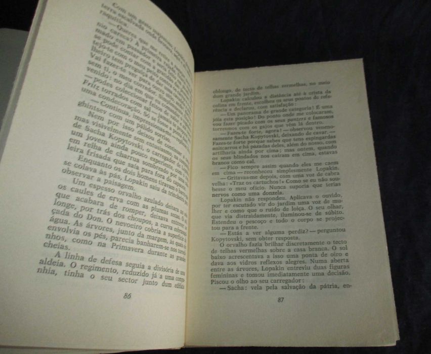 Livro Morreram pela Pátria Mikail Cholokov