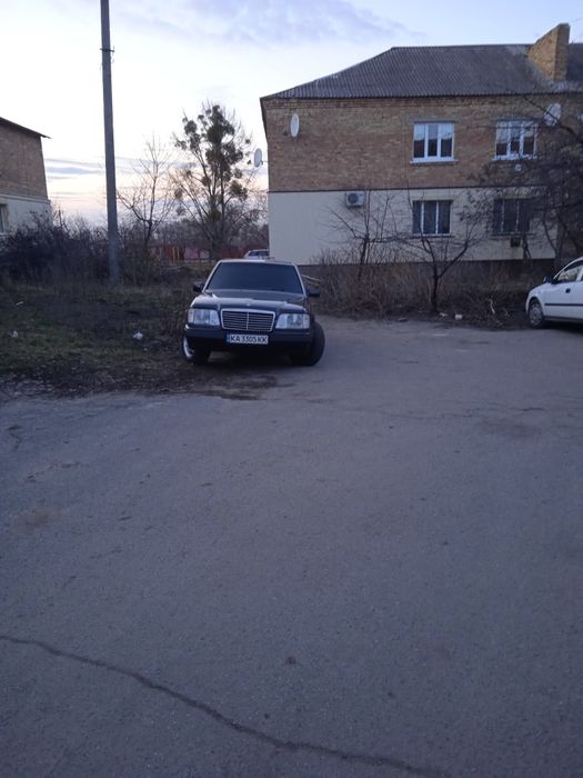 Мерседес 124 1993р.