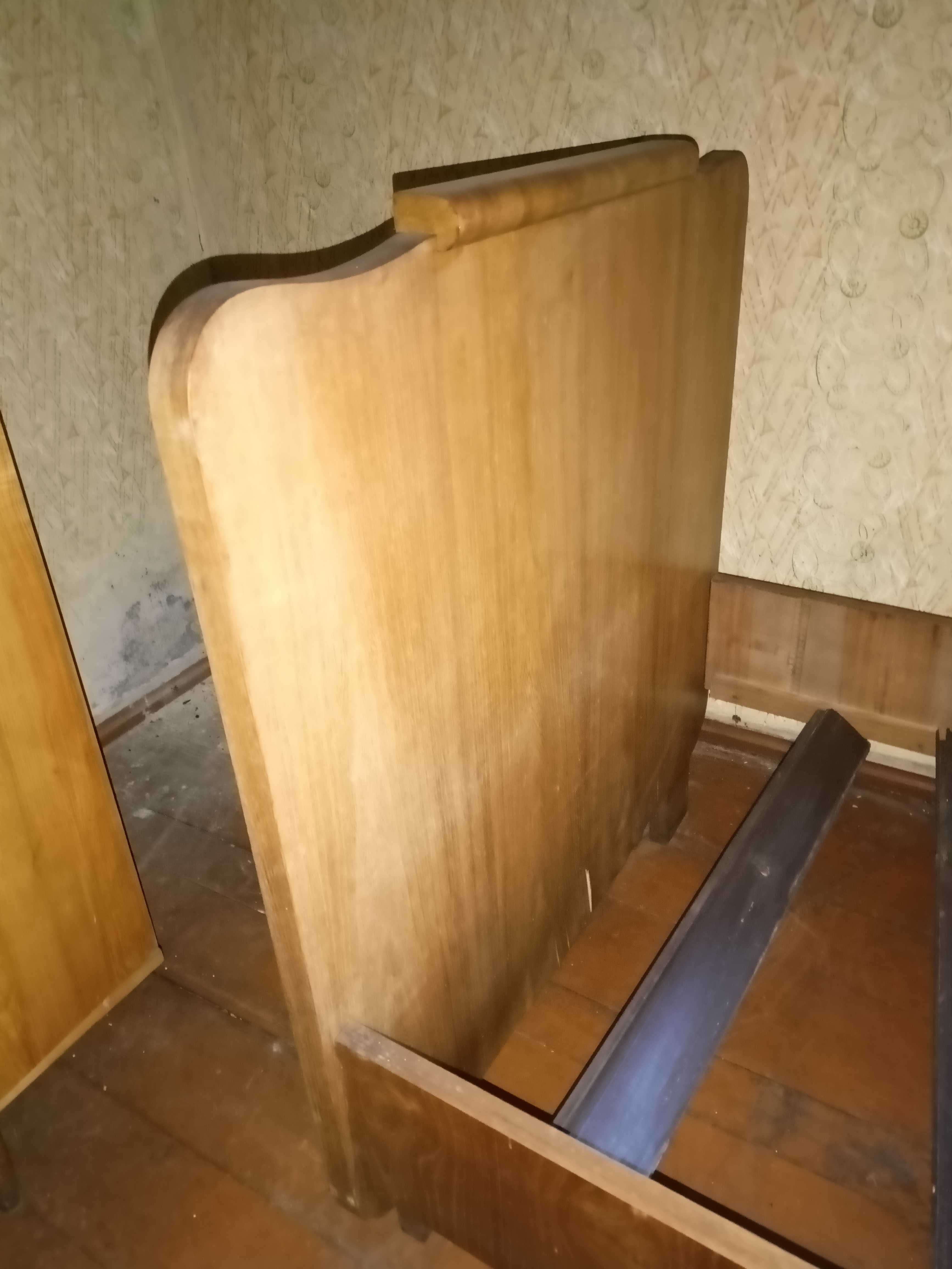 Stare łóżko drewniane, stelaż