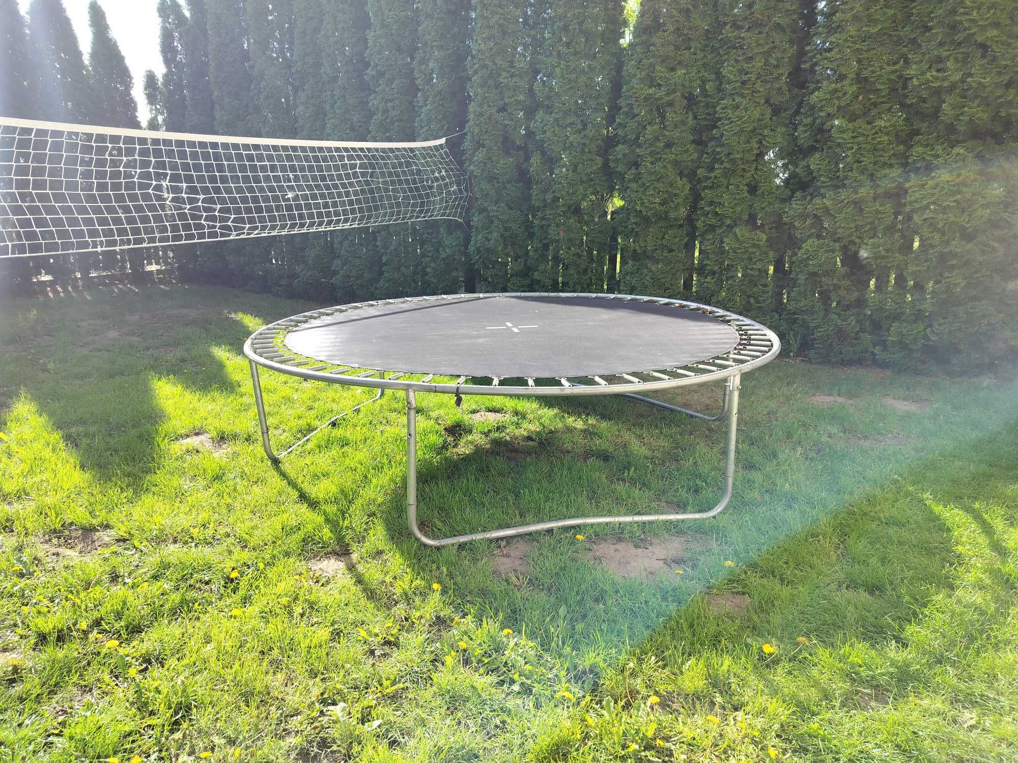 Trampolina dla dzieci